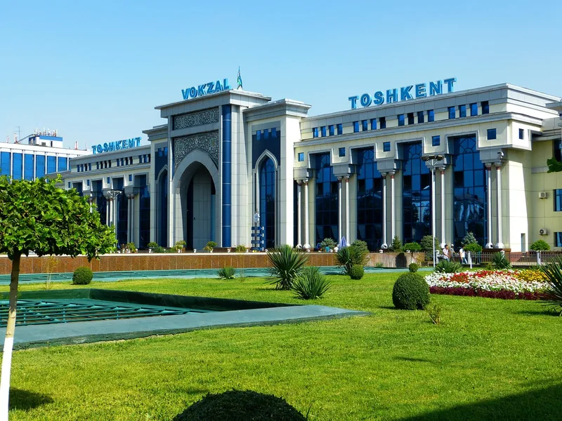 Tashkent metro station Mustakillik architecture Uzbekistan