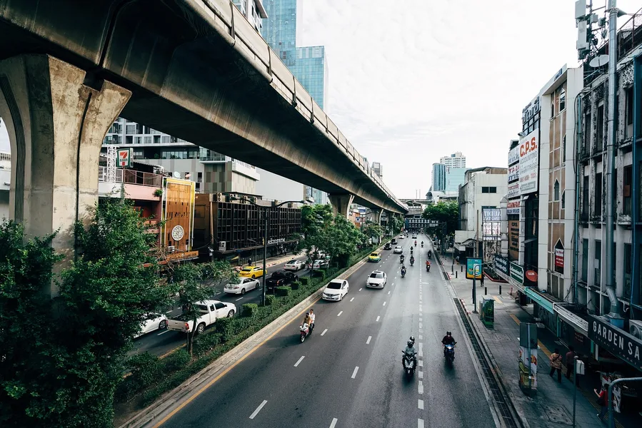 crypto wallet low fees travel Bangkok Thailand 2026