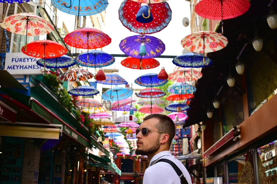 Istanbul Grand Bazaar browsing free activity tourist