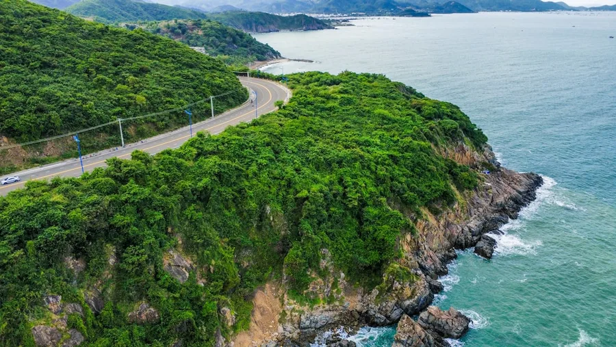 cryptocurrency USDT payment travel Vietnam Nha Trang Vietnam