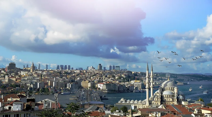 free rooftop view Istanbul Turkey hidden spot budget traveler Osh Kyrgyzstan