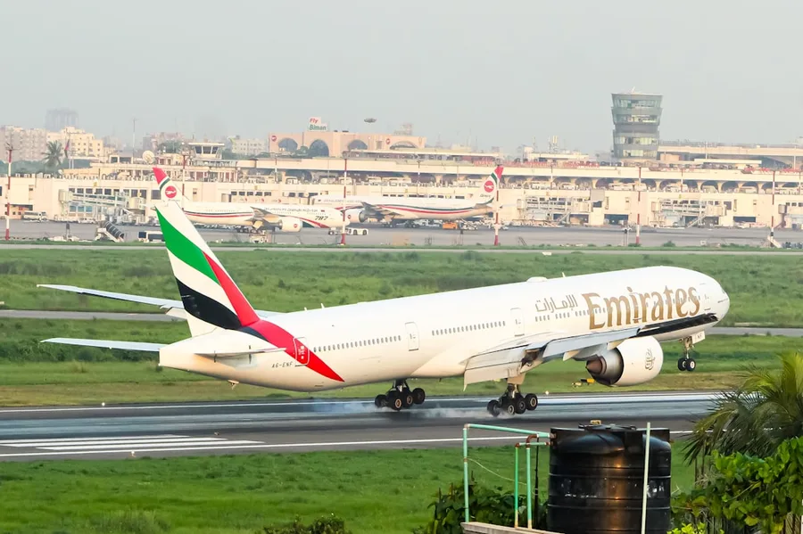 free hotel shuttle bus Dubai airport couple luggage budget travel