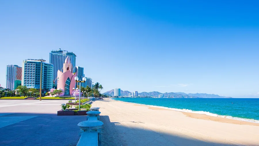 elderly passengers airport assistance service Antalya Turkey Nha Trang Vietnam