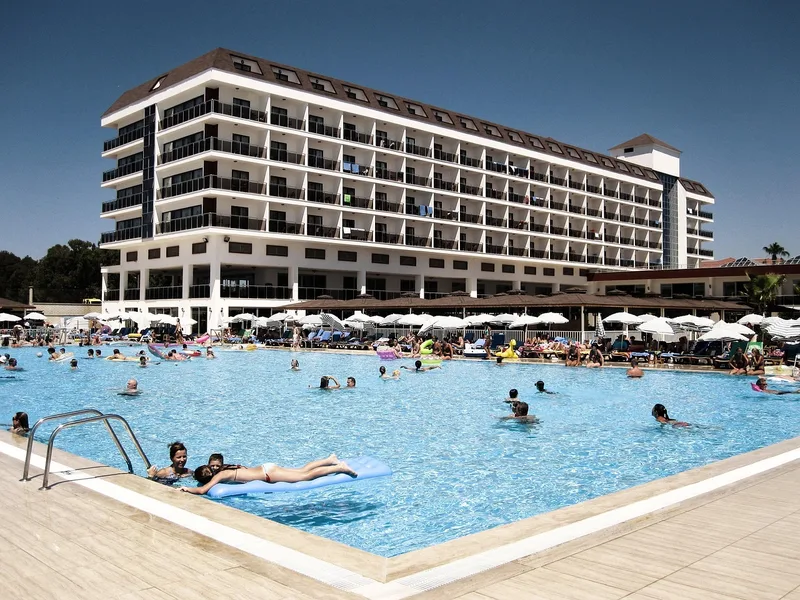 safe direct booking budget hotel Antalya WhatsApp negotiation