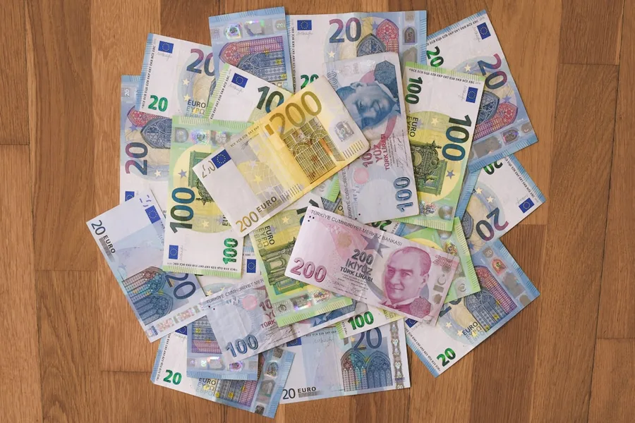 Turkish lira cash Turkey
