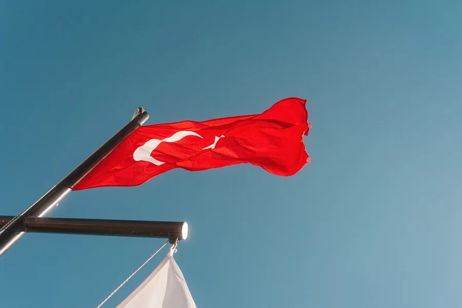 cryptocurrency exchange cash Turkish Lira Antalya peer-to-peer