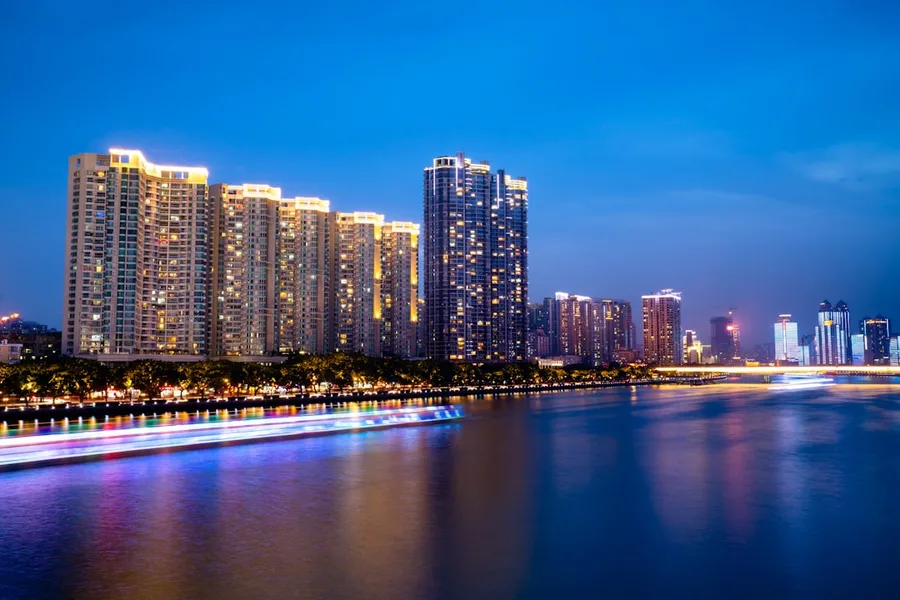 luxury apartment building Tianhe Guangzhou China direct rental savings