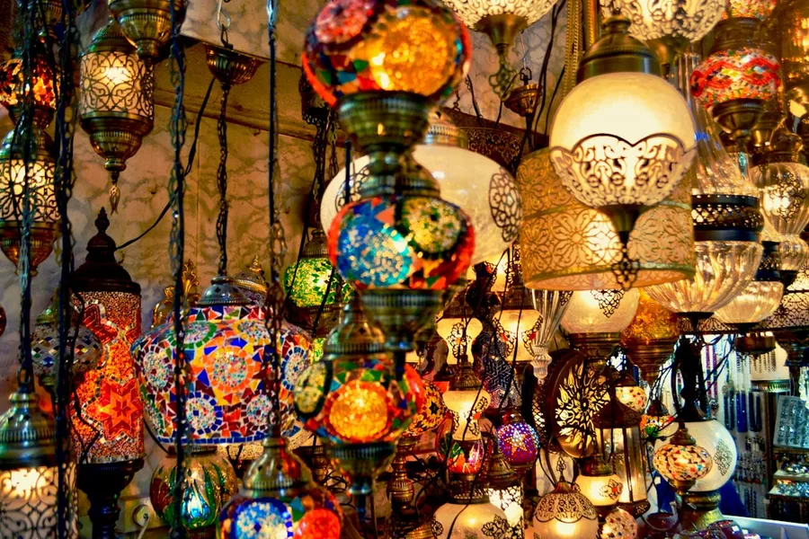 Grand Bazaar Istanbul Turkey scam