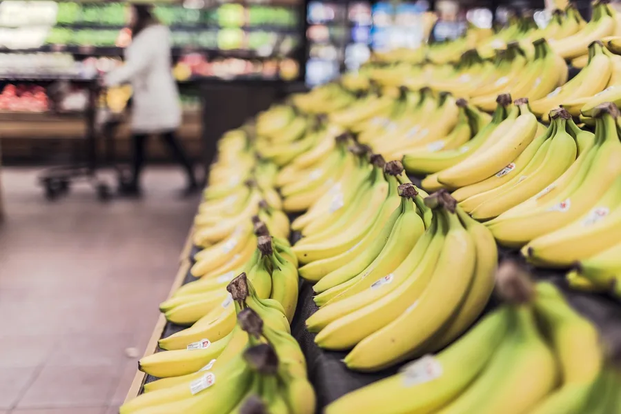 Belarusian supermarket food prices student budget