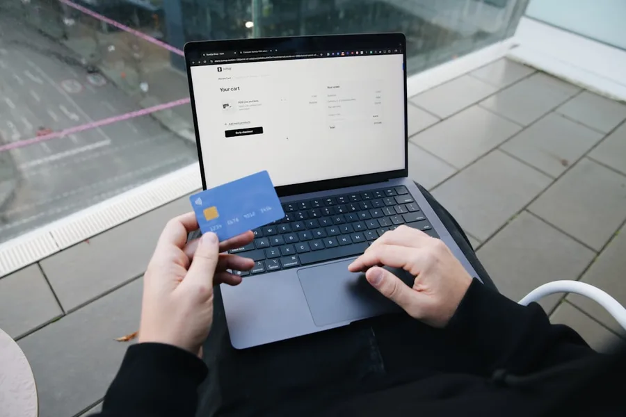 crypto card payment travel saving no commission