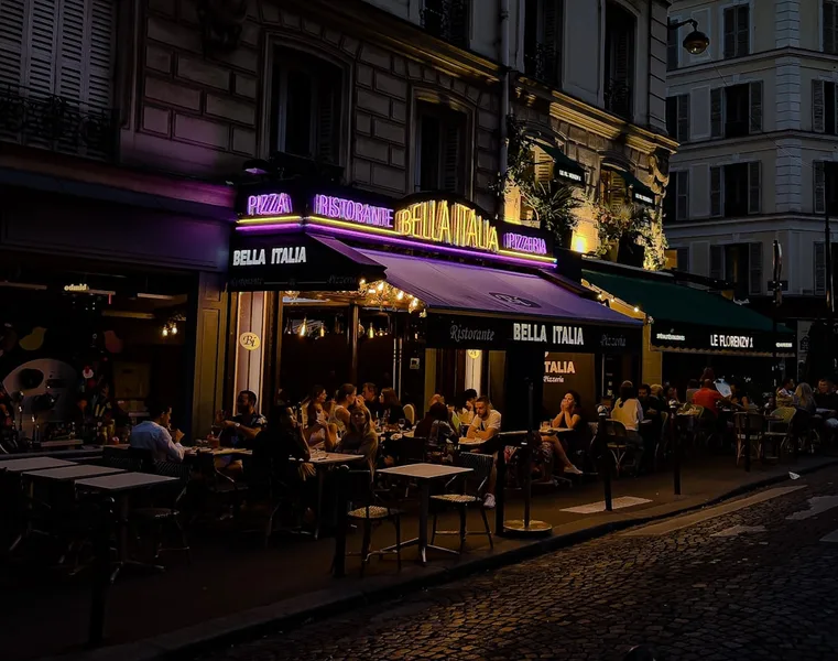 crypto debit card payment restaurant Paris saving money