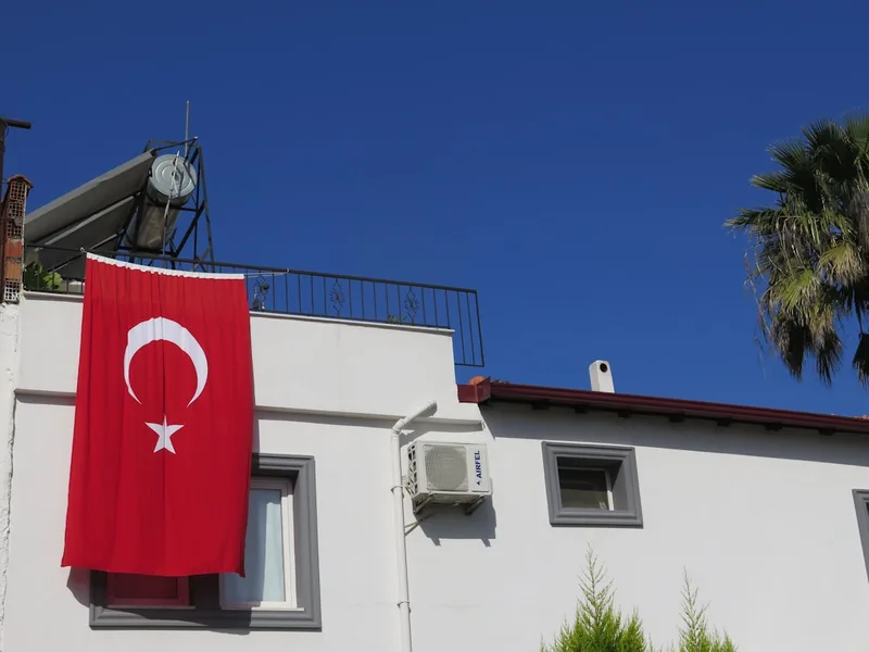 budget cooking hostel kitchen Kemer Turkey