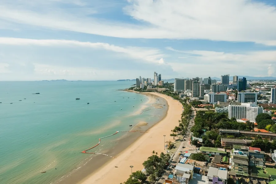 Pattaya beach coworking space Thailand