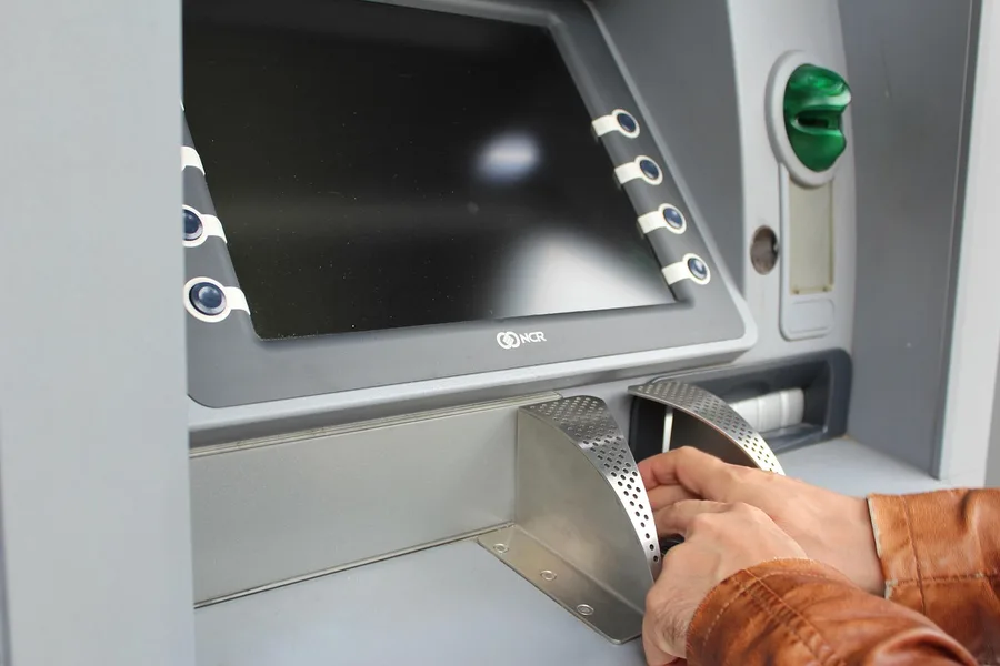 crypto USDT exchange cash Turkey Antalya ATM withdrawal Phuket Thailand