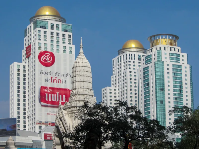 international hospital Bangkok Thailand family with child doctor consultation